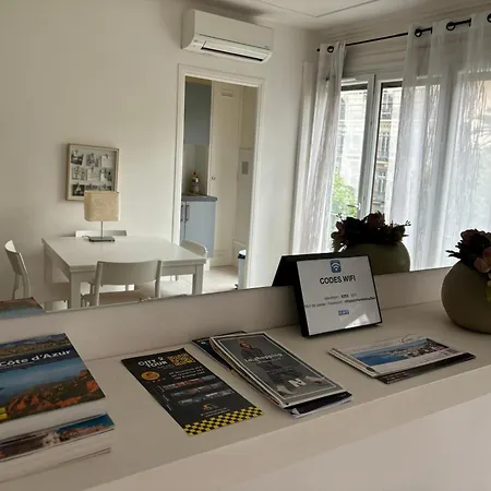 Διαμέρισμα Studio Equipe A 9Mn A Pied Du Centre Ville Et De La Plage Νίκαια
