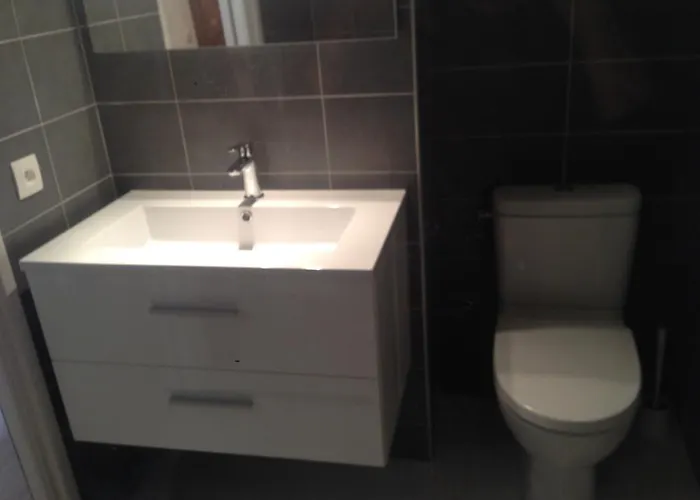 Studio Equipe A 9Mn A Pied Du Centre Ville Et De La Plage *